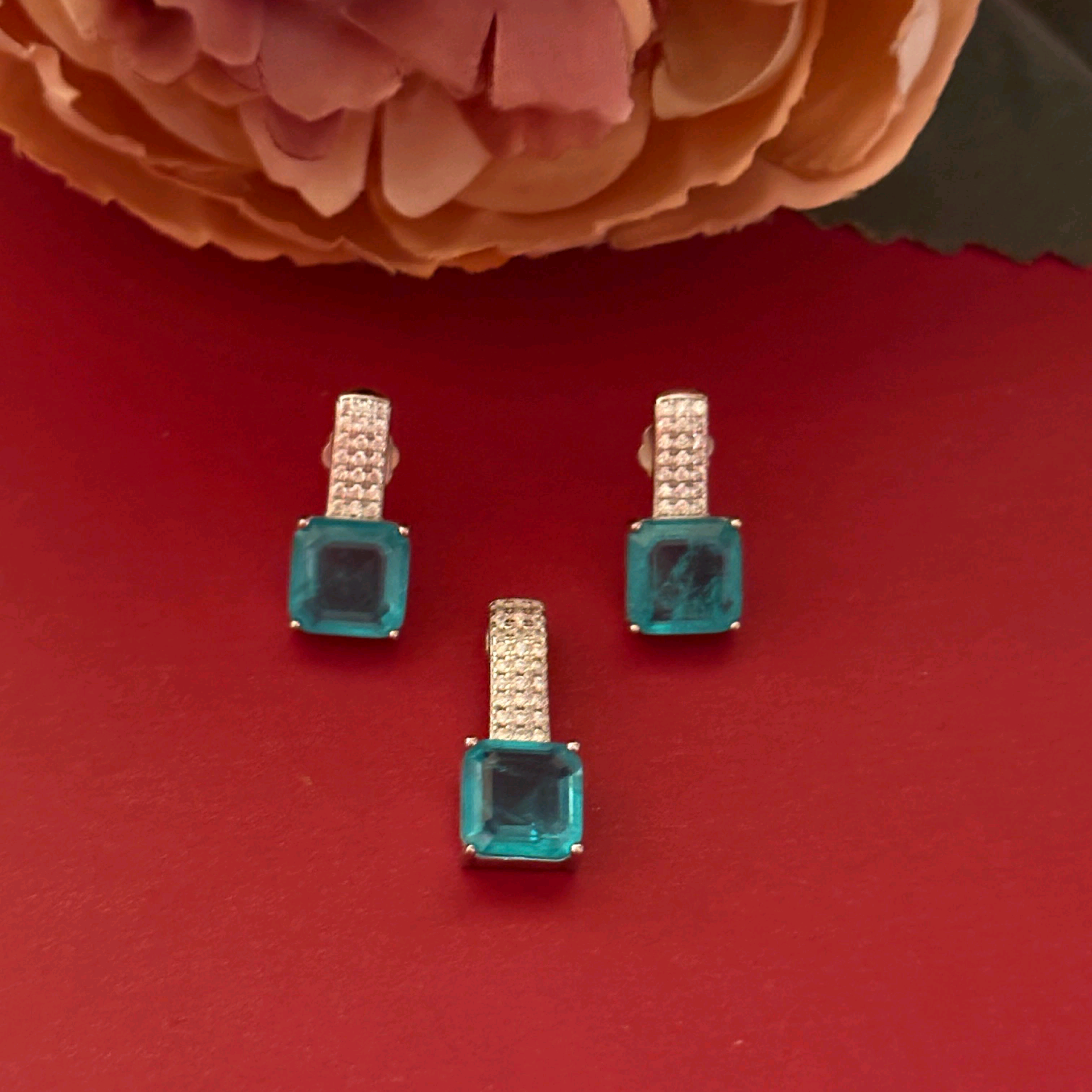 Aquamarine Pendant Set 